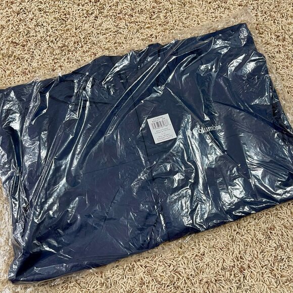 Columbia Men's Watertight II Water-Resistant Nylon Rain Jacket Navy, Size Large - Picture 4 of 16